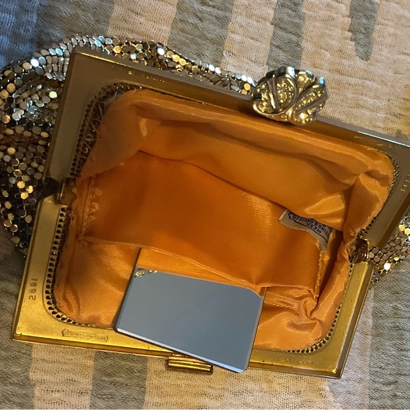 Whiting and Davis clutch- vintage gold mesh - Picture 5 of 5